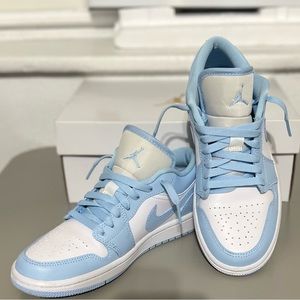 Wmns Air Jordan 1 Low size 7